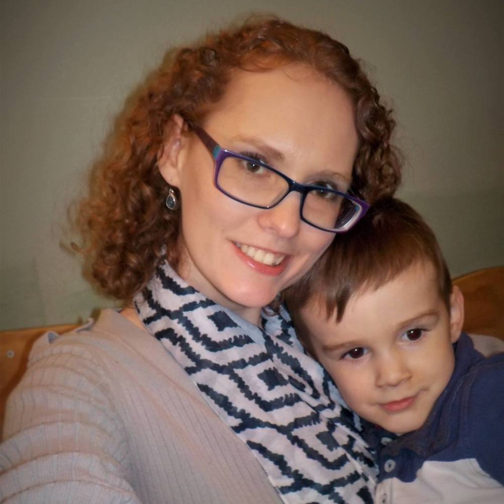 Meet your Posher, Crystal